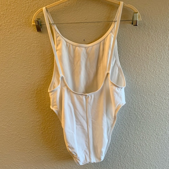 Wolf Pictured White Swimsuit - Picture 9 of 9